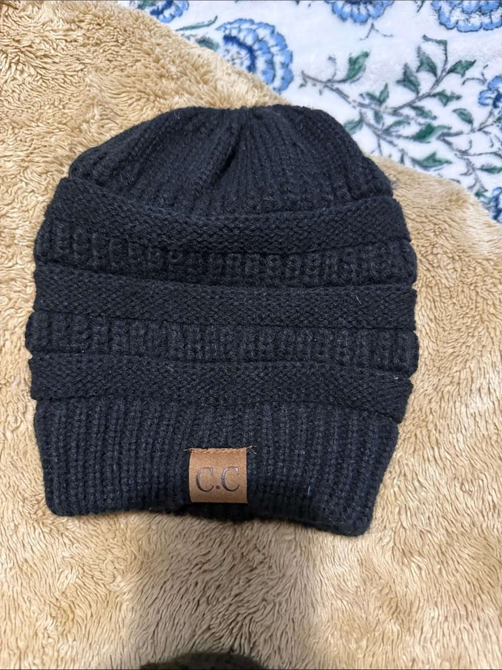 Kids Knit Beanie Hat - Light Gray